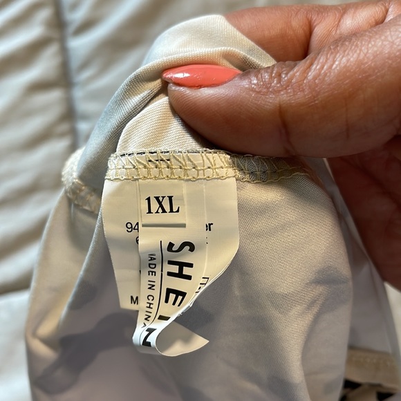 SHEIN Bodysuit - Picture 3 of 4